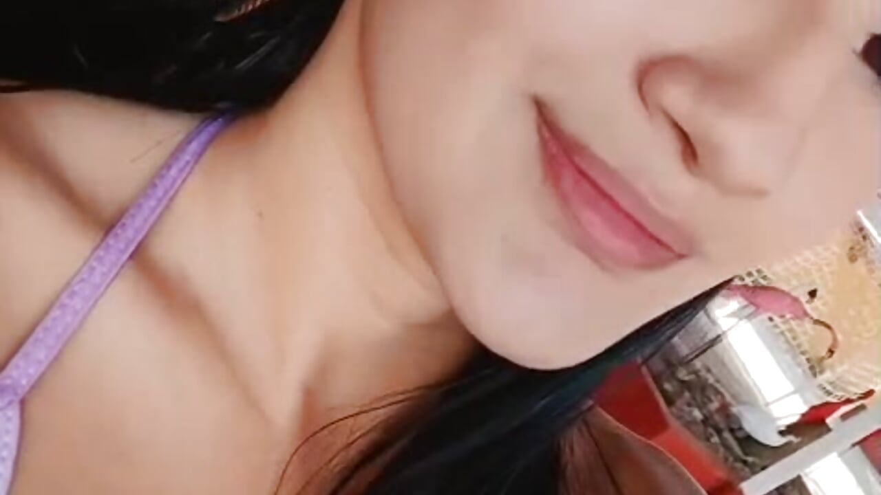 kisses - video by sweet_ashley___ cam model