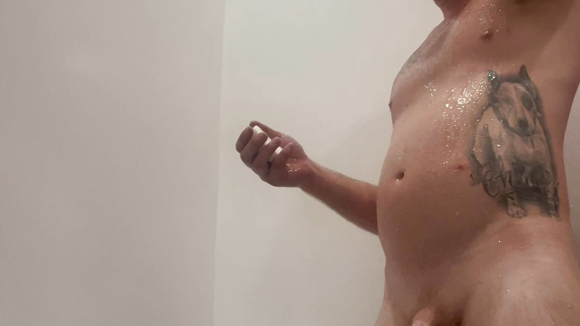Wank in shower with my small penis - vídeo de bluewaffle87 modelo de câmara
