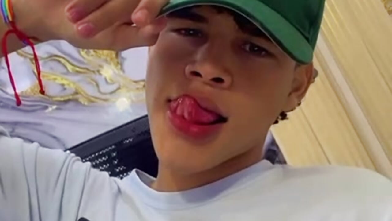 NEW - clip cu MatewHottxxx model videochat