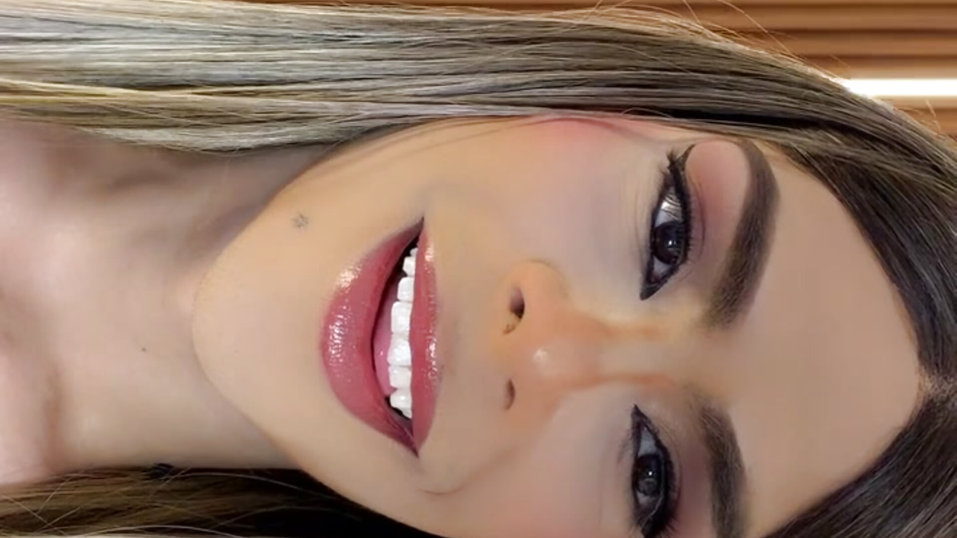 Hi - βίντεο μοντέλου sophia_doll1