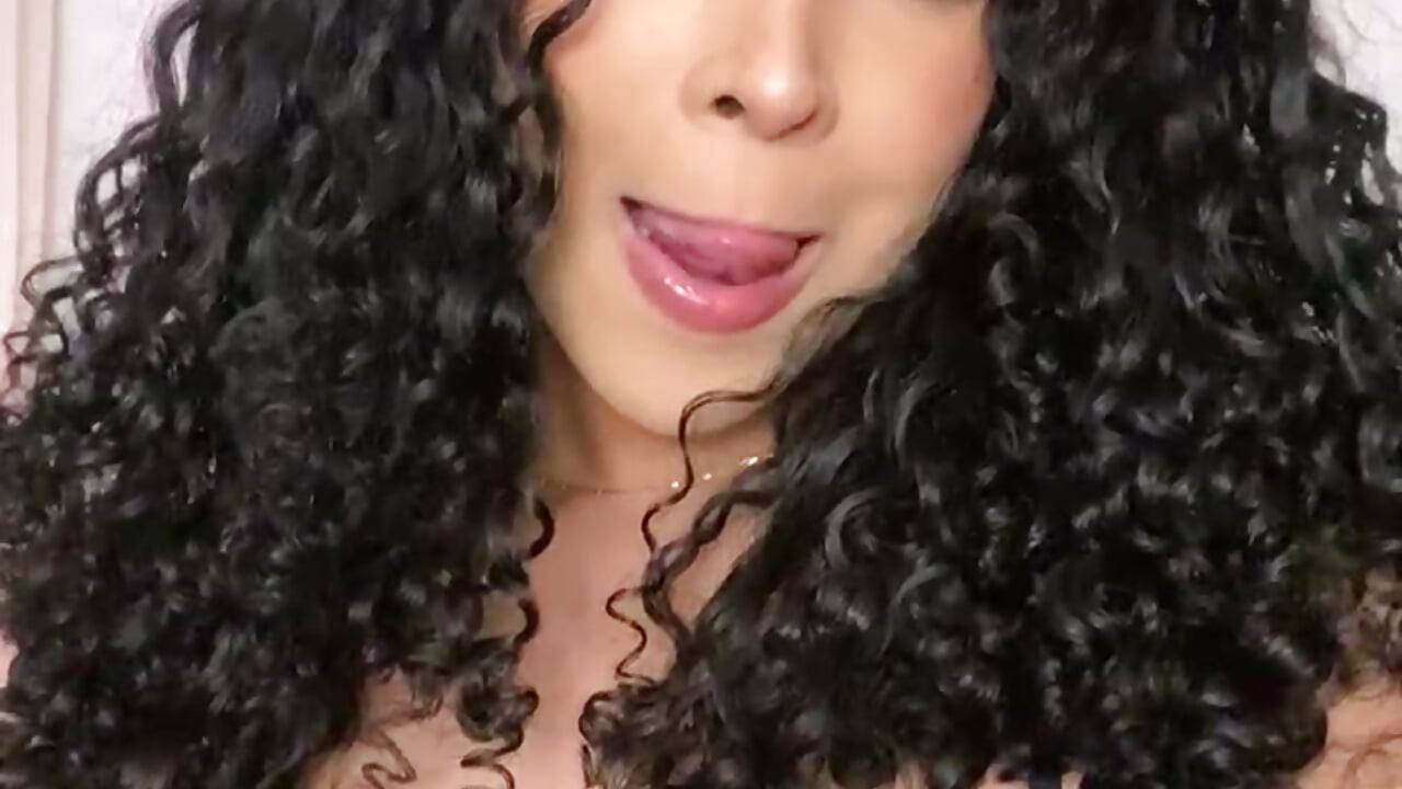 ISA – video modela na kameri isafelix