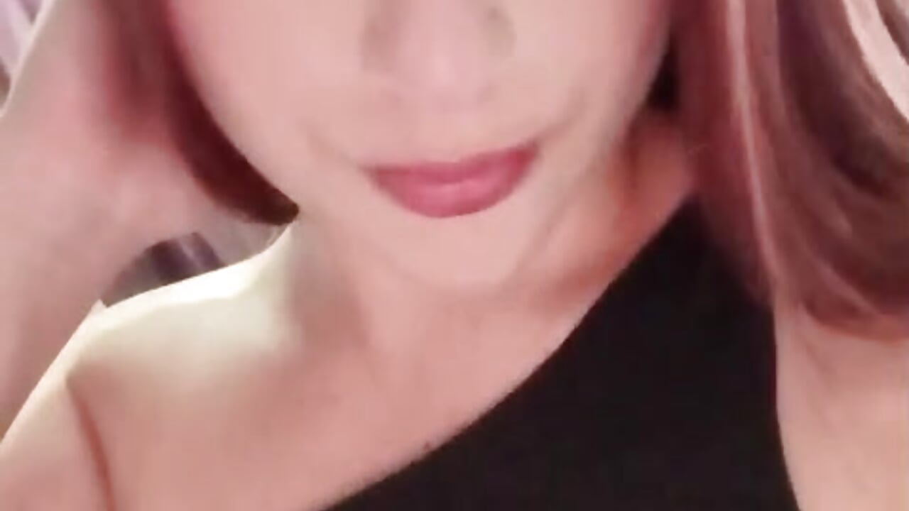 Me ❤️ - video by Scarlet__red cam model
