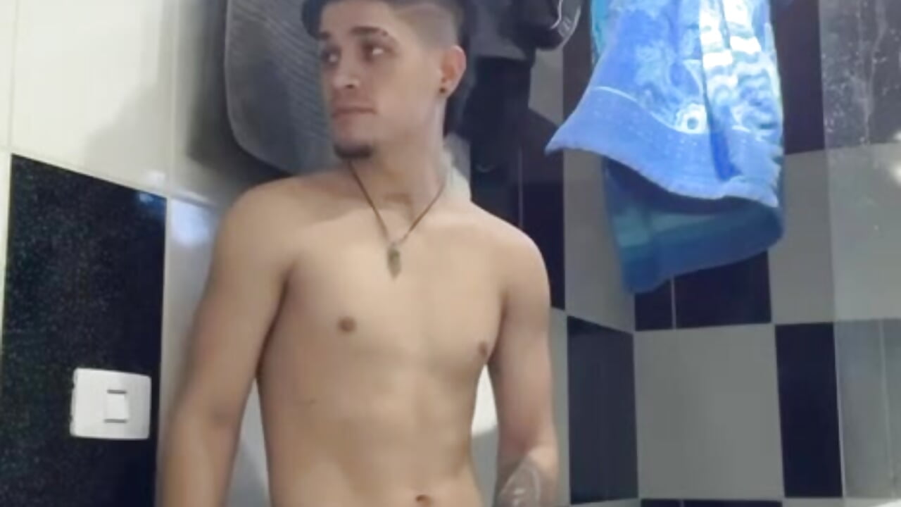 -5688821450143348127 - vidéo du modèle de showcams leandro_coper