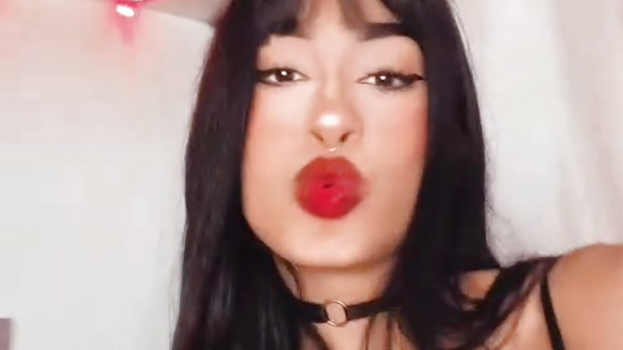 Sexy baby – video od webkamerové modelky BellaaVixeen
