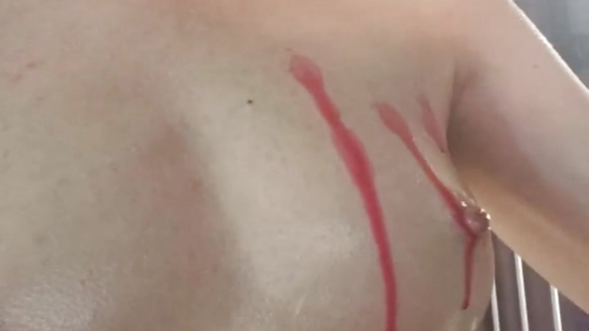 wax on a hot body - video van Ian_Meow cam-model