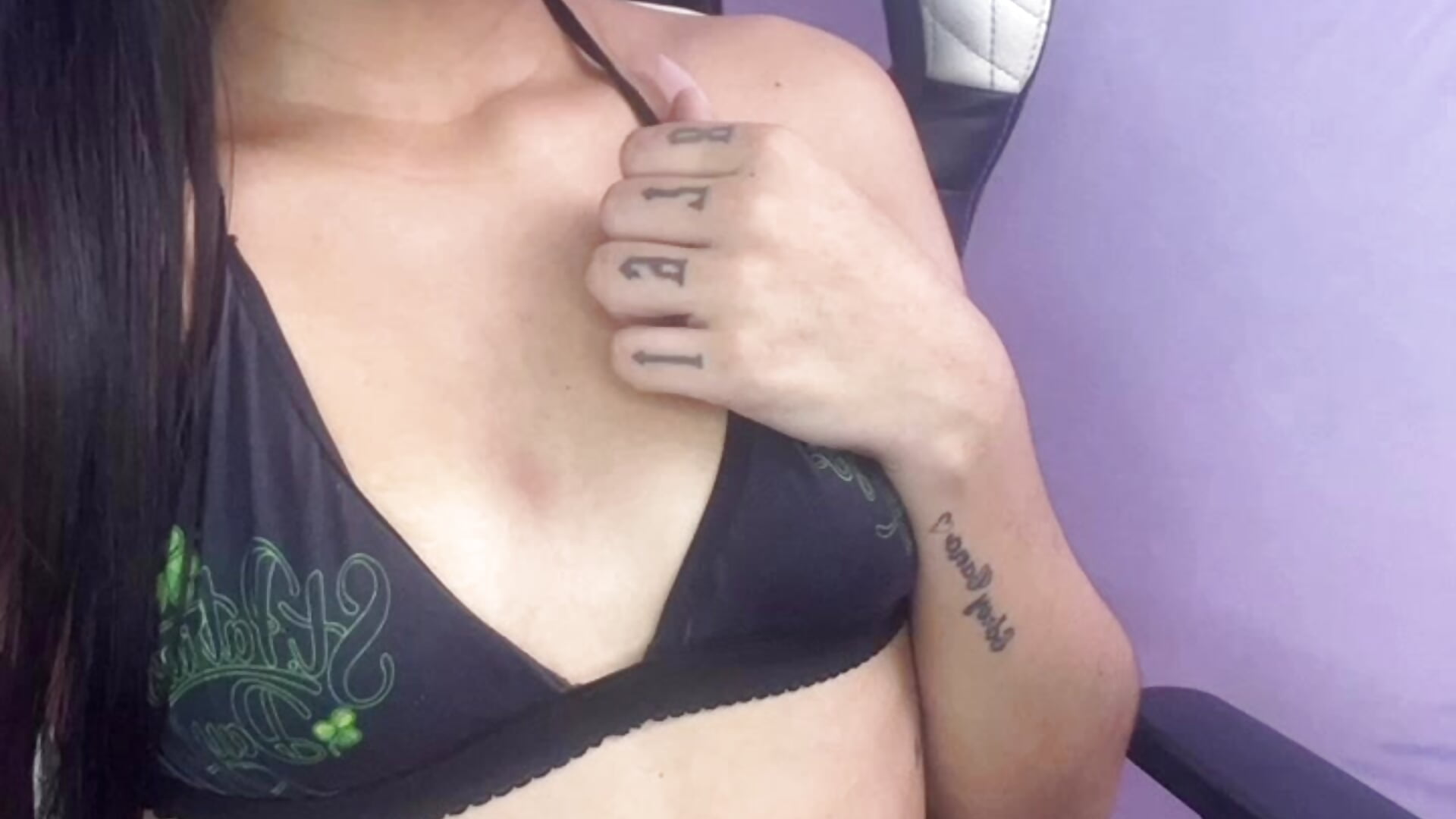 🫶 - video by Alejaa21_ cam model