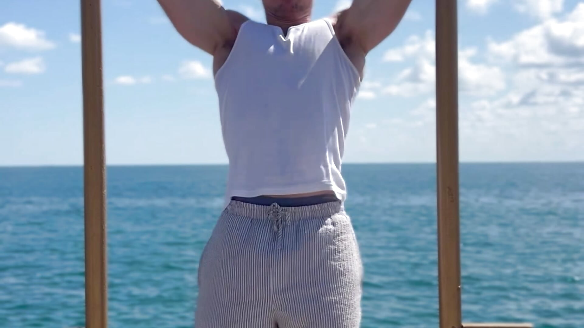 Life - βίντεο μοντέλου BigMuscleEnergy