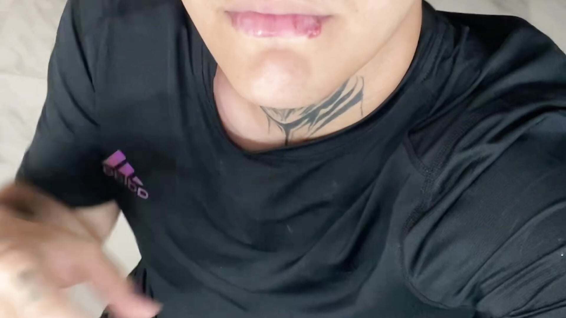 Me smoking 😘 - video van leonel_bigcum cam-model