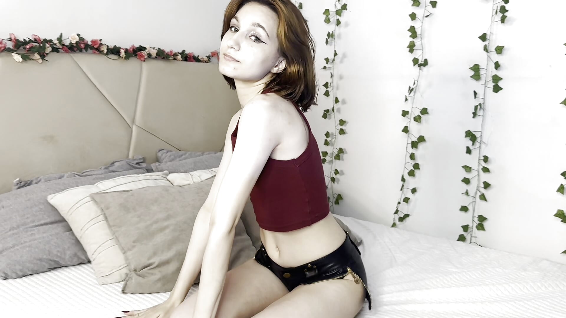 gentle movies - video by Yuna__Lim cam model