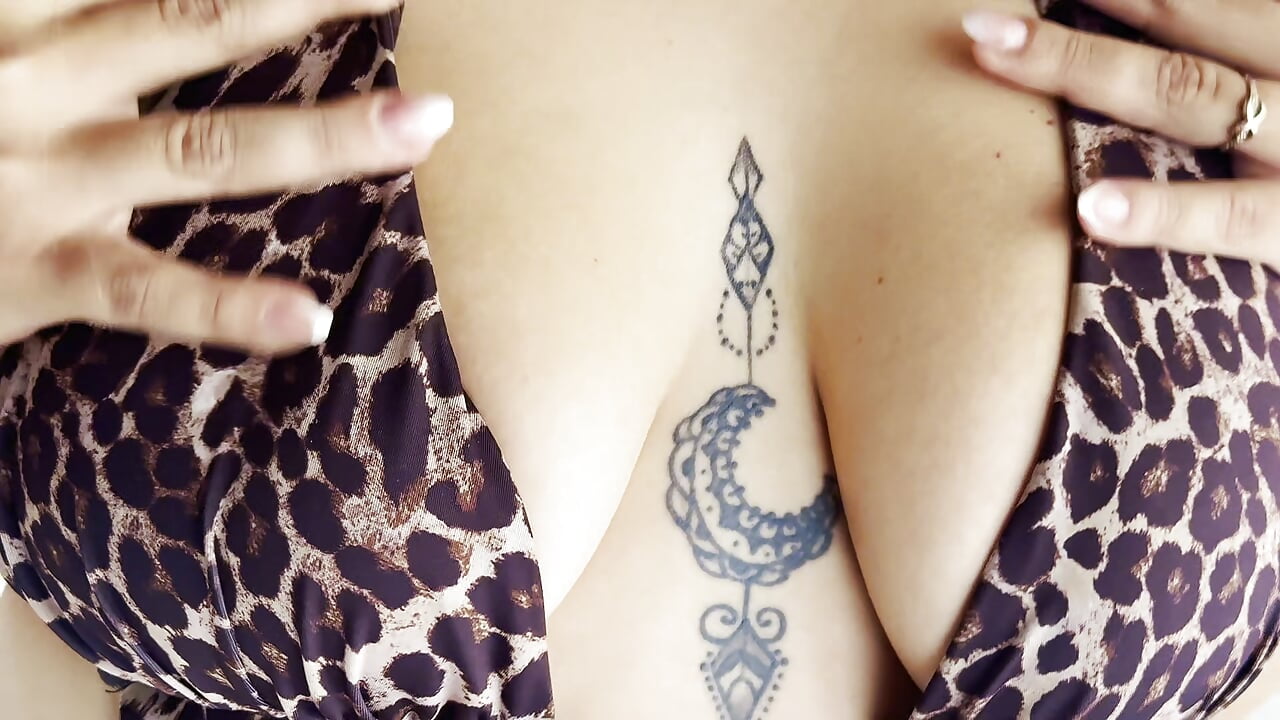 your dream 🍑🤍 – video af ariana_smith04 cam-model