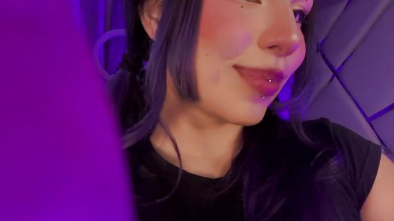 ✌🏼 - video by Ami_L cam model