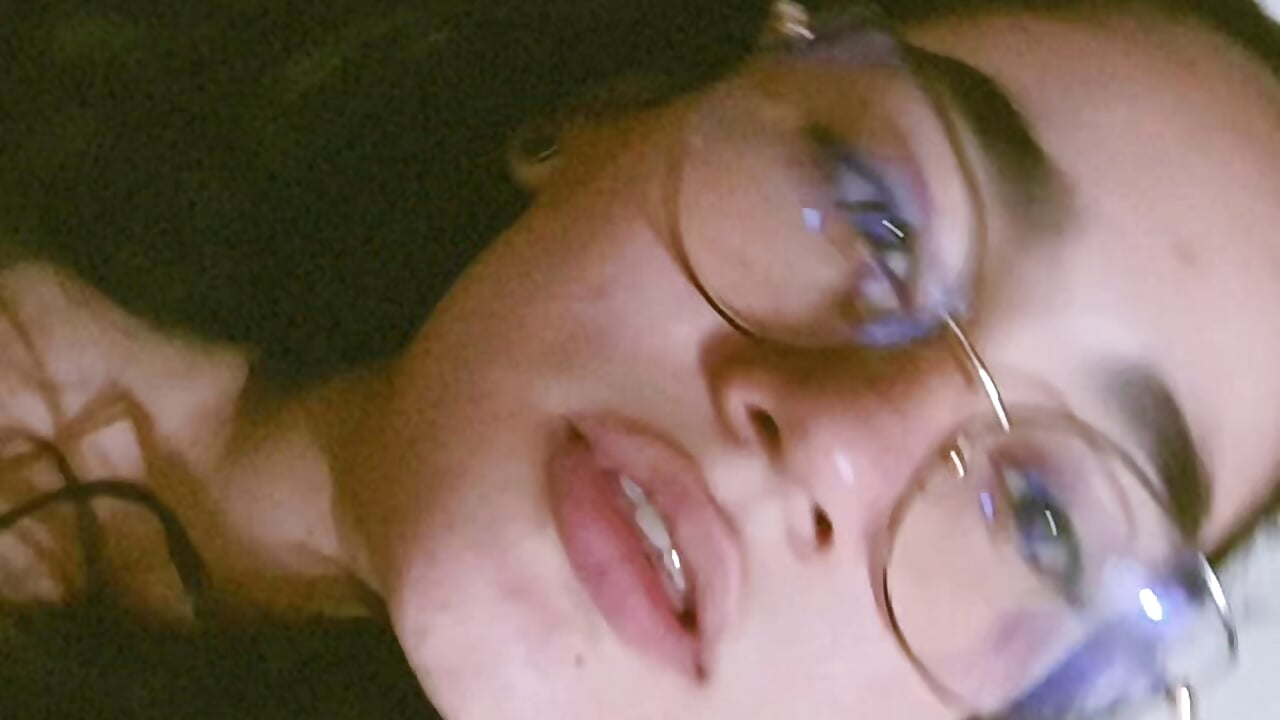 Hi – video od webkamerové modelky Darksweett