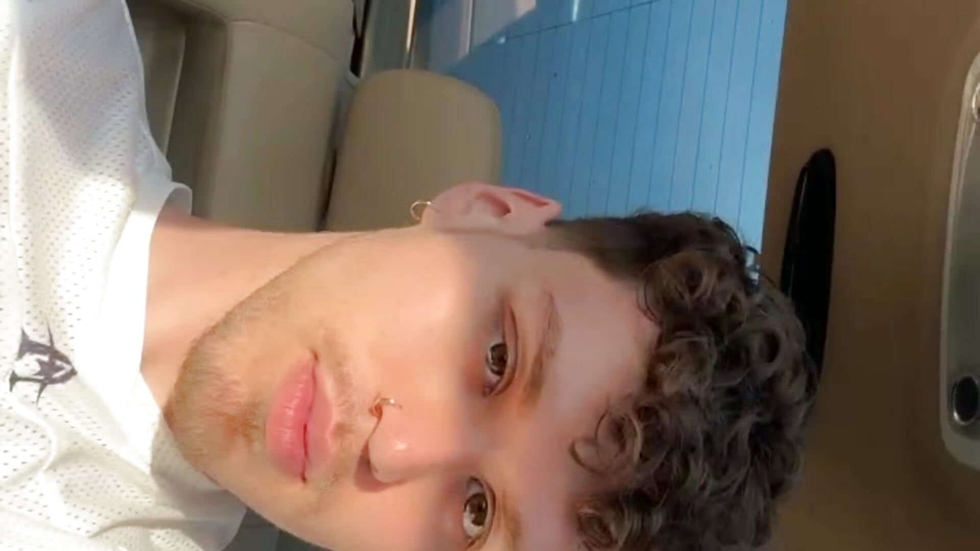 I love golden hour!☀️🌞 – video modela na kameri CurlyStarX