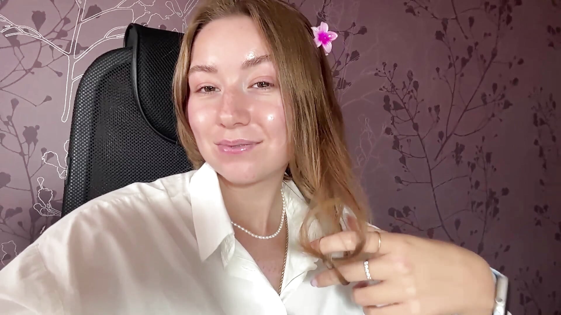 cute - video by ChereeTyms cam model