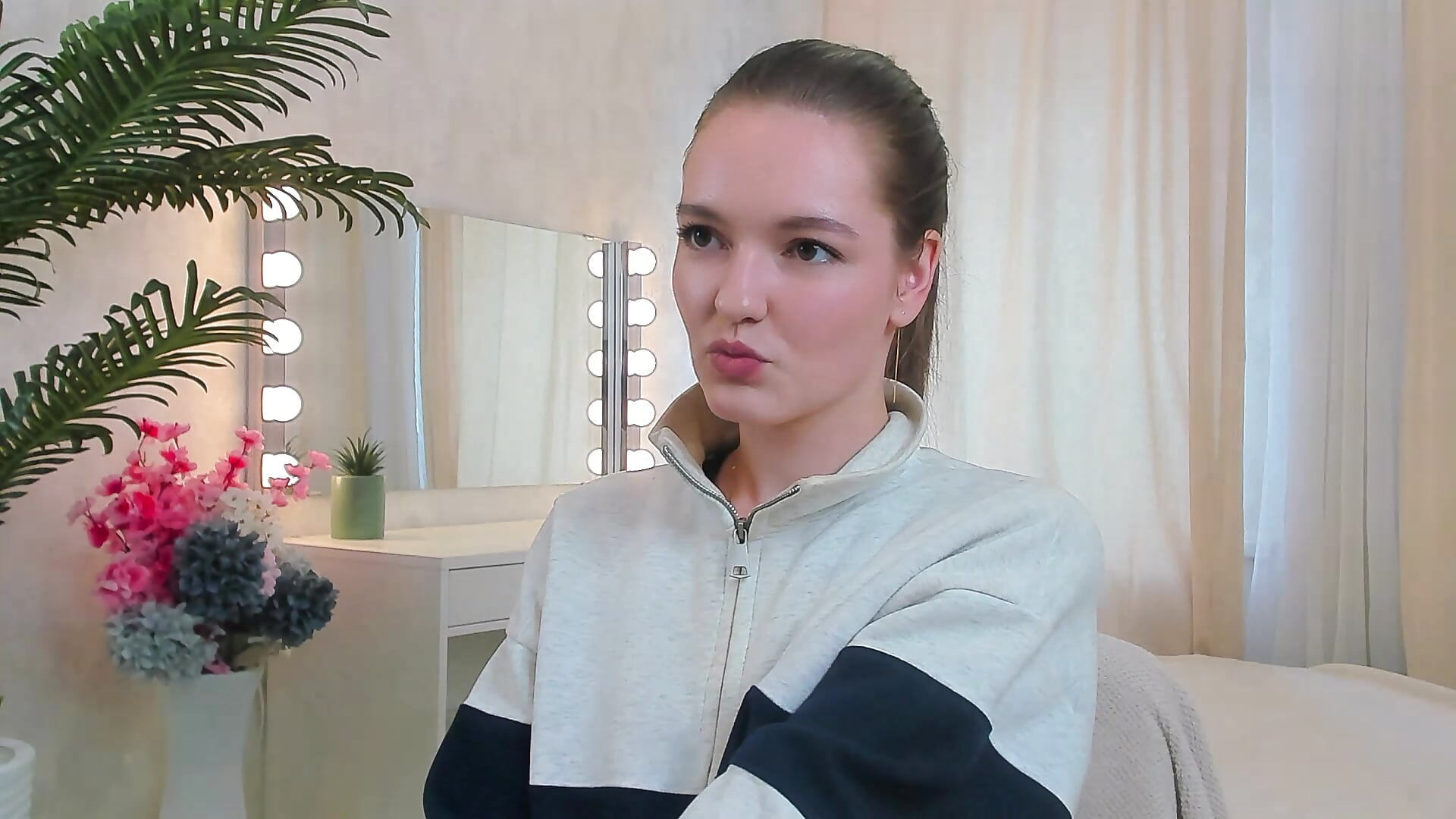 Федорова - vídeo de la modelo de cam AngelitaWaddups