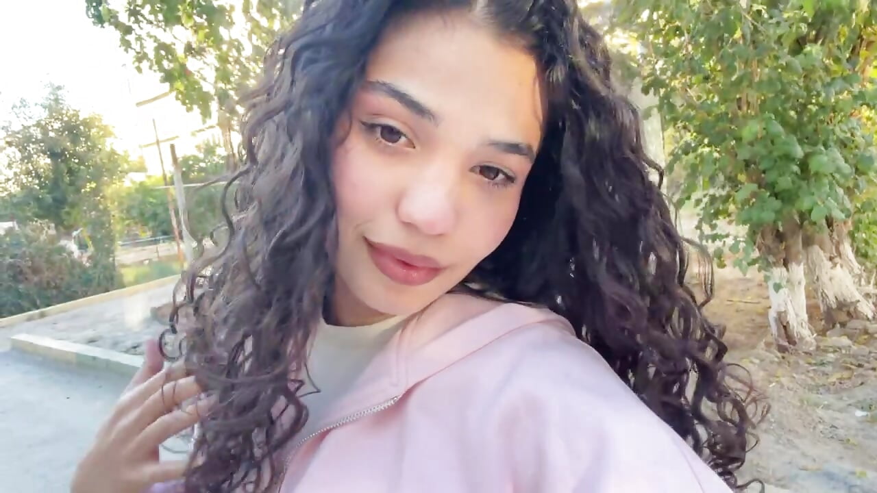A little dangerous beauty 💋 — filmik BrendaBennett, modela(-lki) na kamerkach