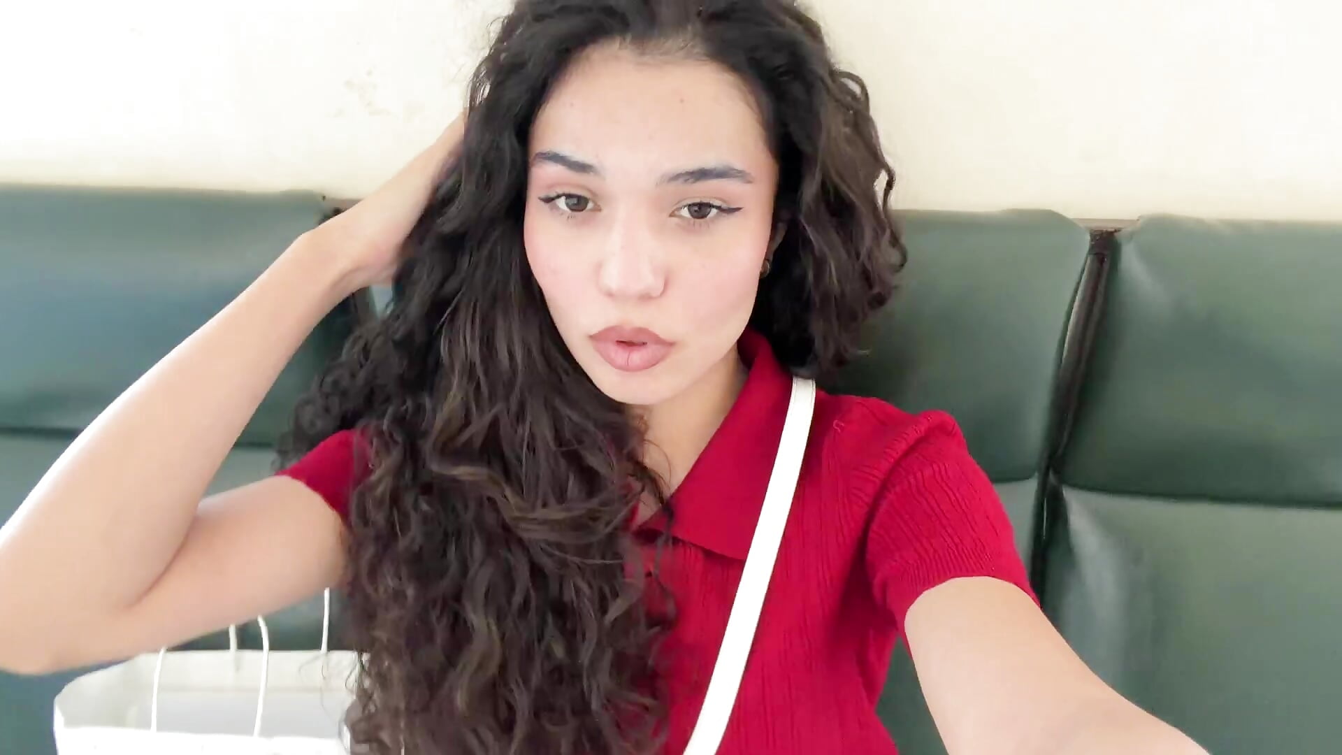 A look says more than words 🦋 - video oleh model kamera BrendaBennett