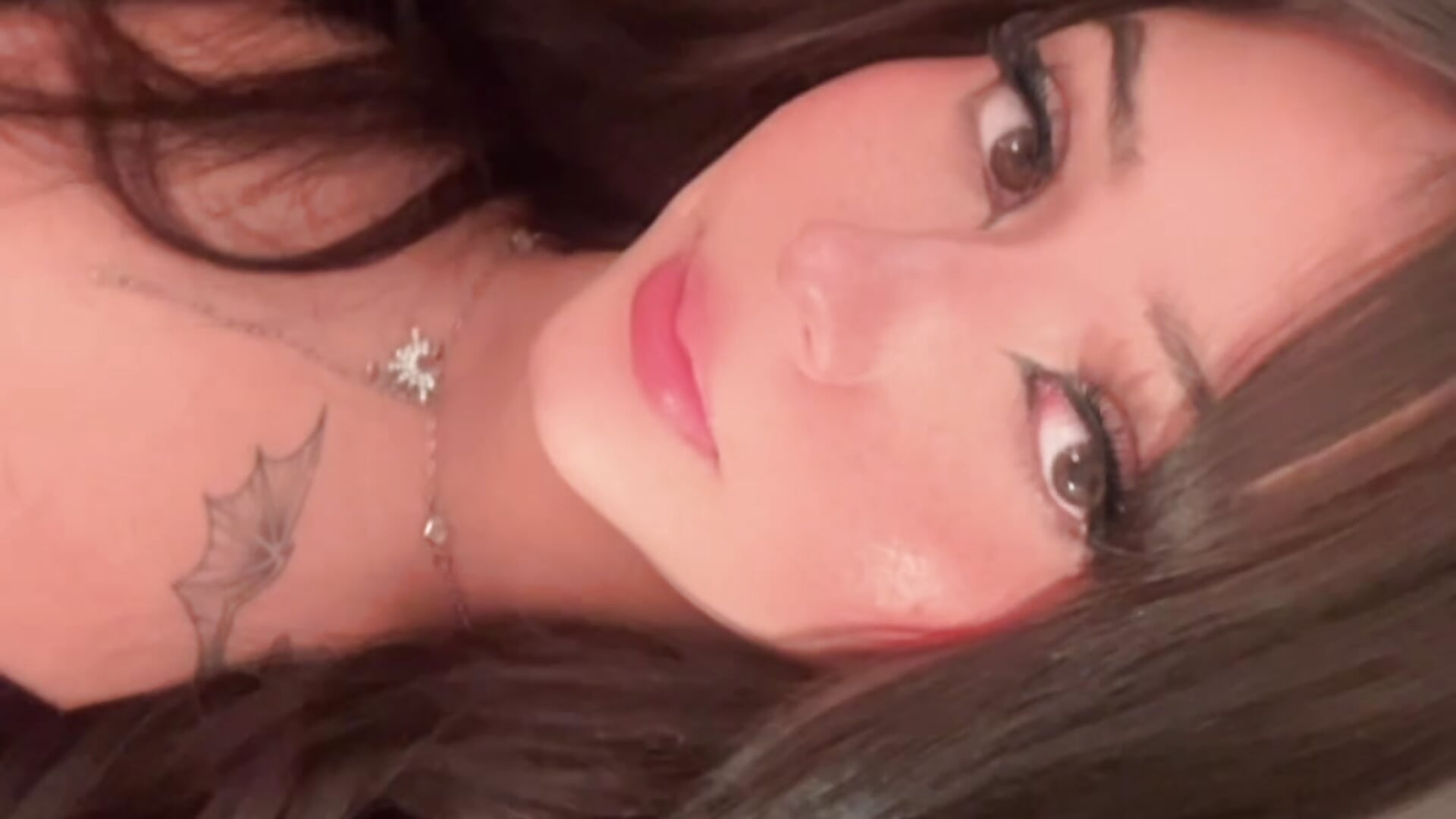 😝🙂‍↔️ – video modela na kameri seraphyne666_