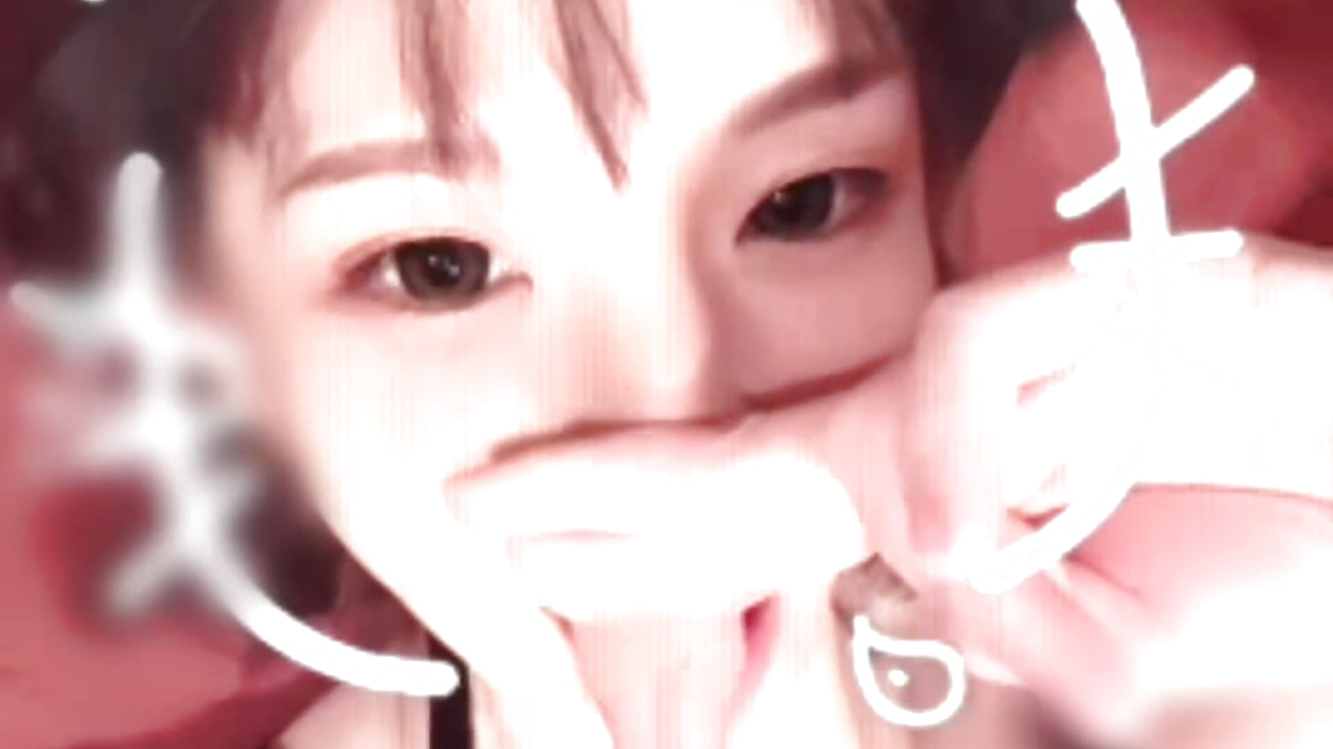 舌だし♡こんにちは - video by kurage_kura_ cam model