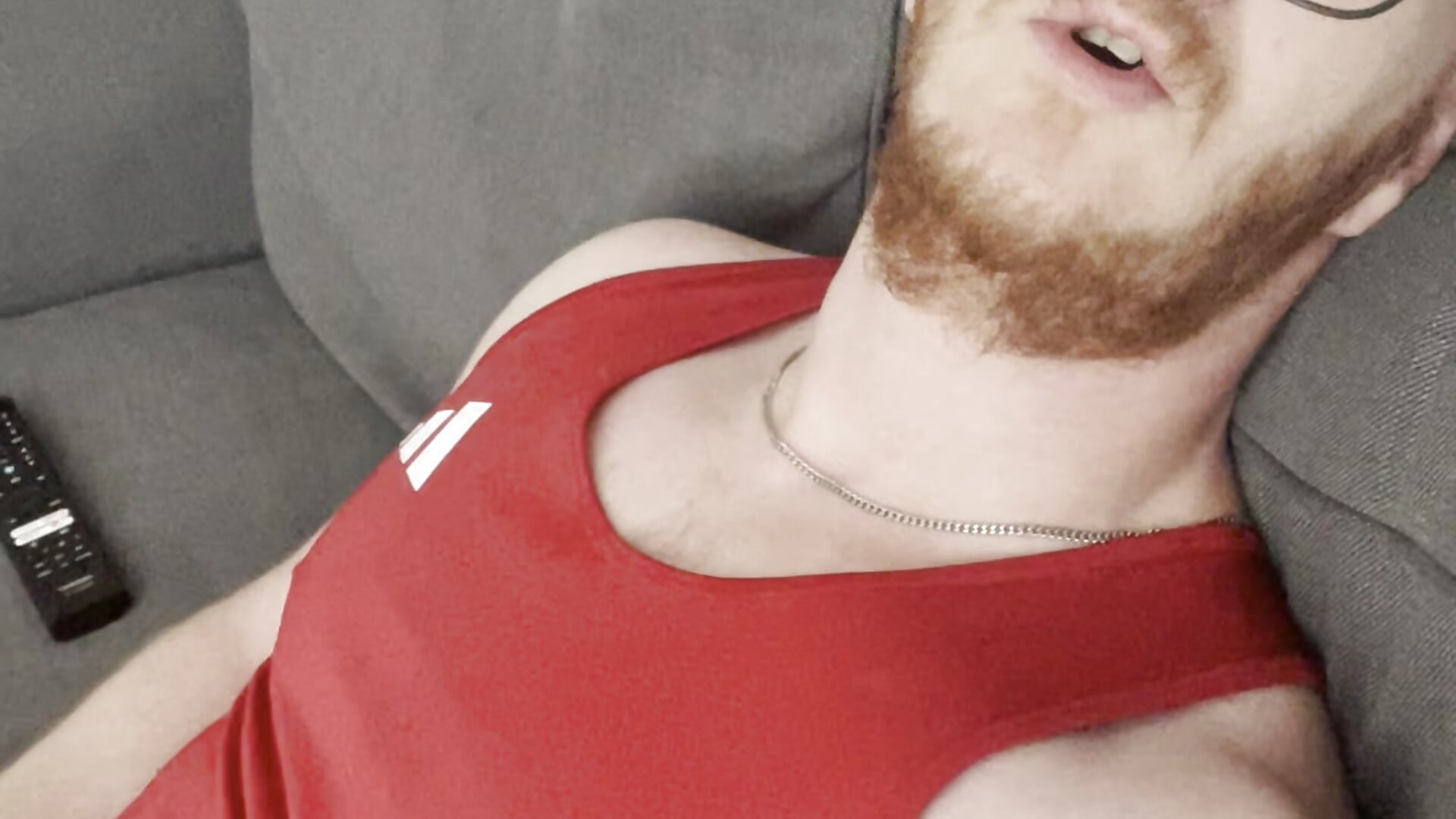 cum face and load on my singlet - video oleh model kamera MuskyWill