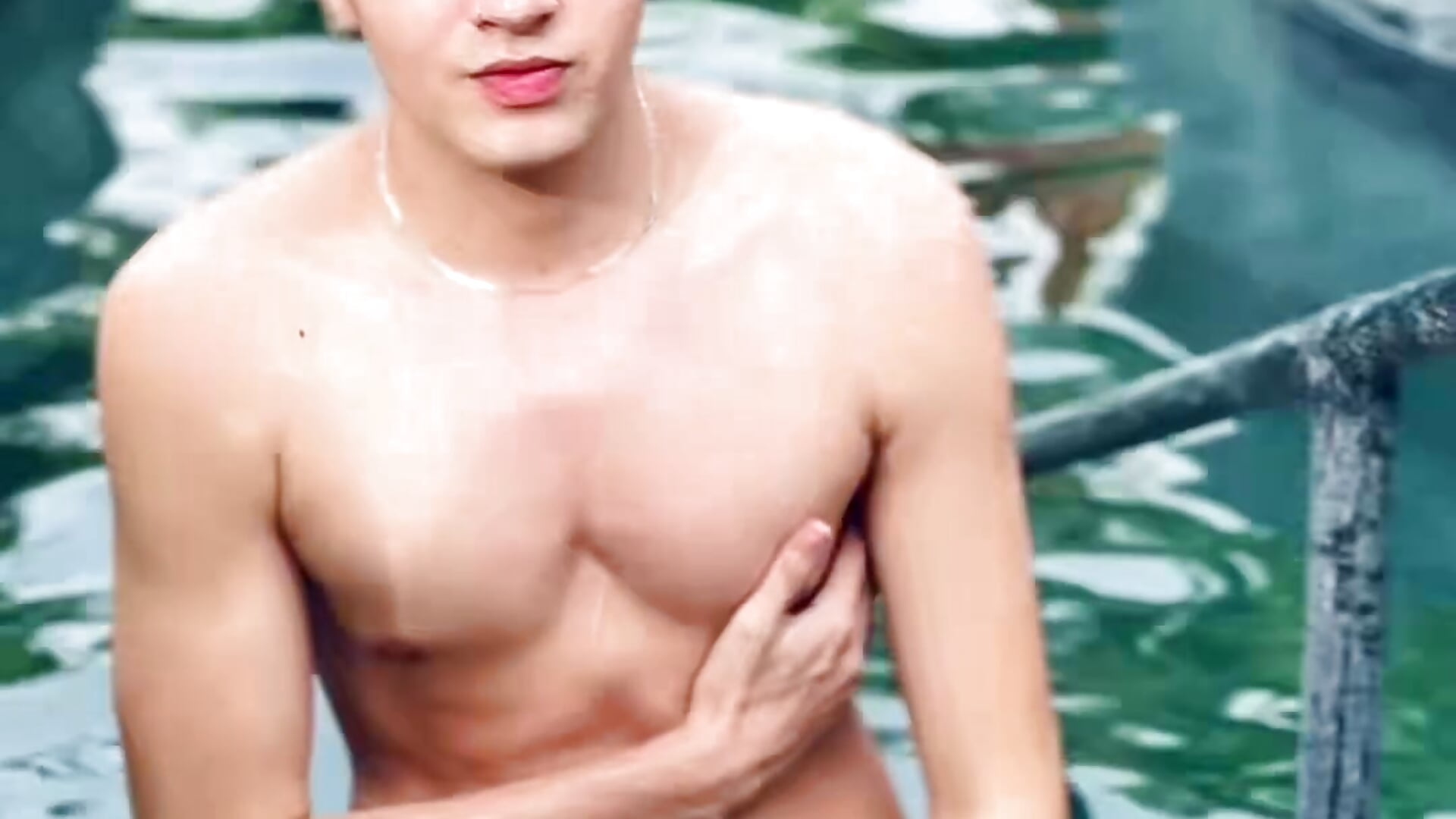 The thermal waters make me feel very hot 💦🔥 - video by Eiden_carter cam model