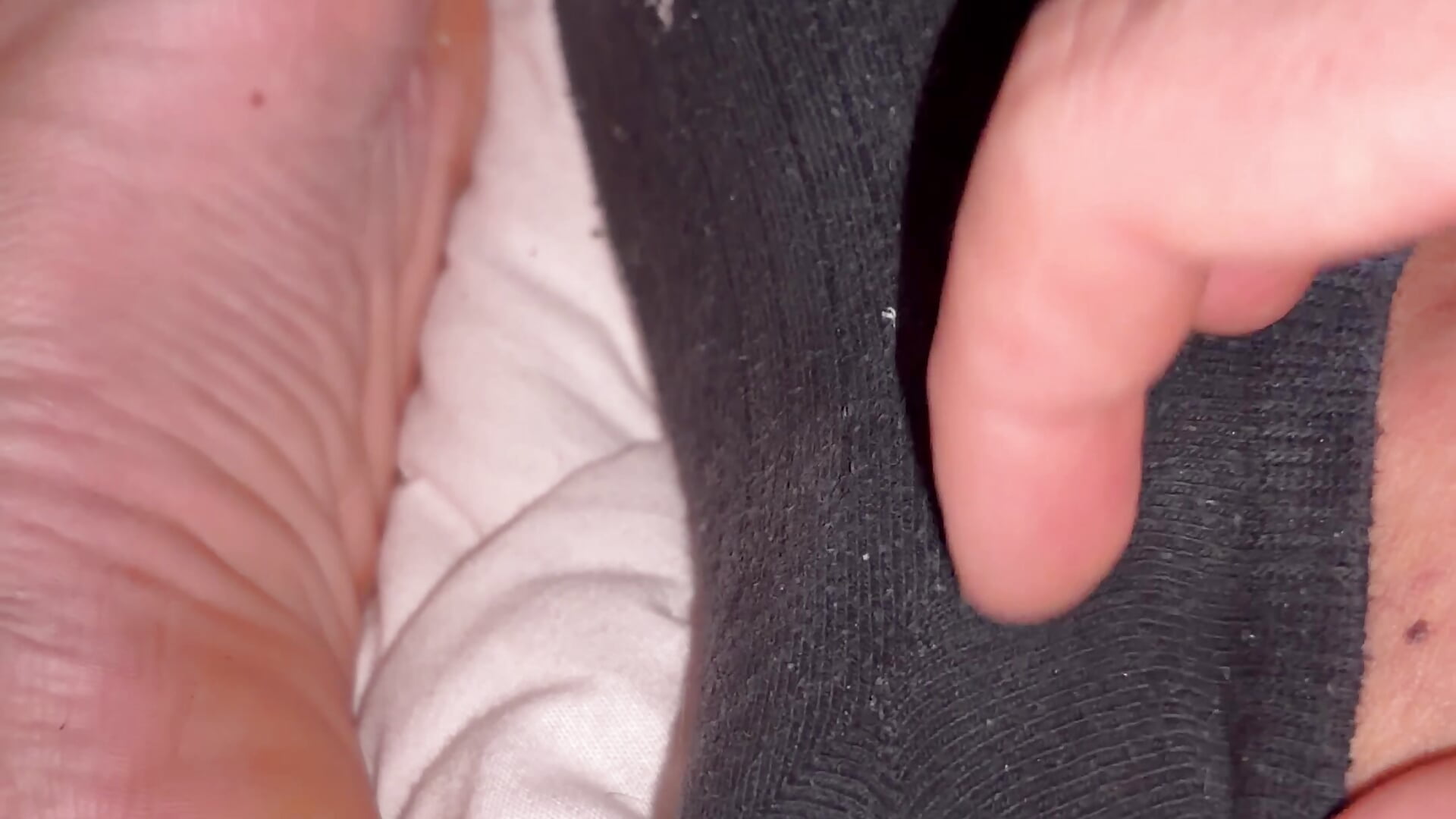 Soles feet - video by Luca_999111 cam model