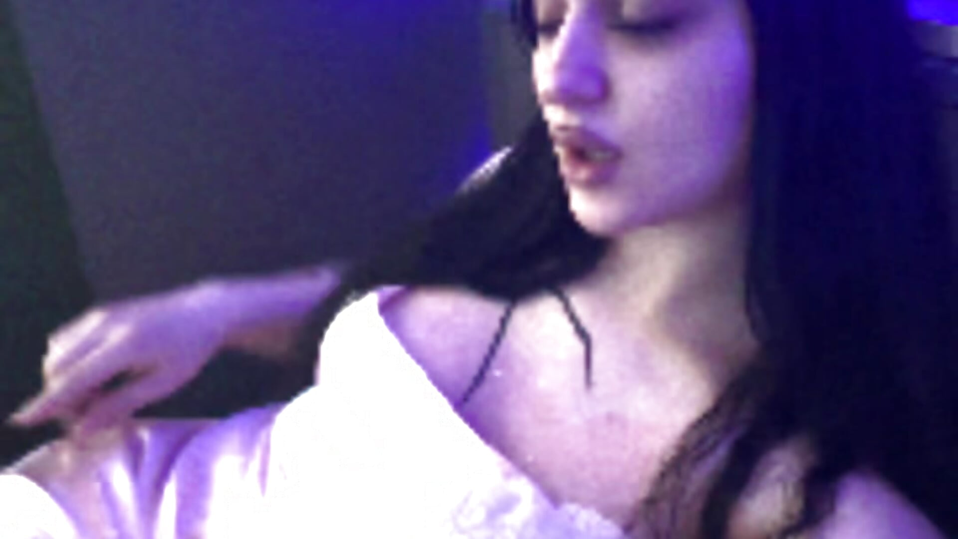💋 - video di HornyBlogger modella di cam