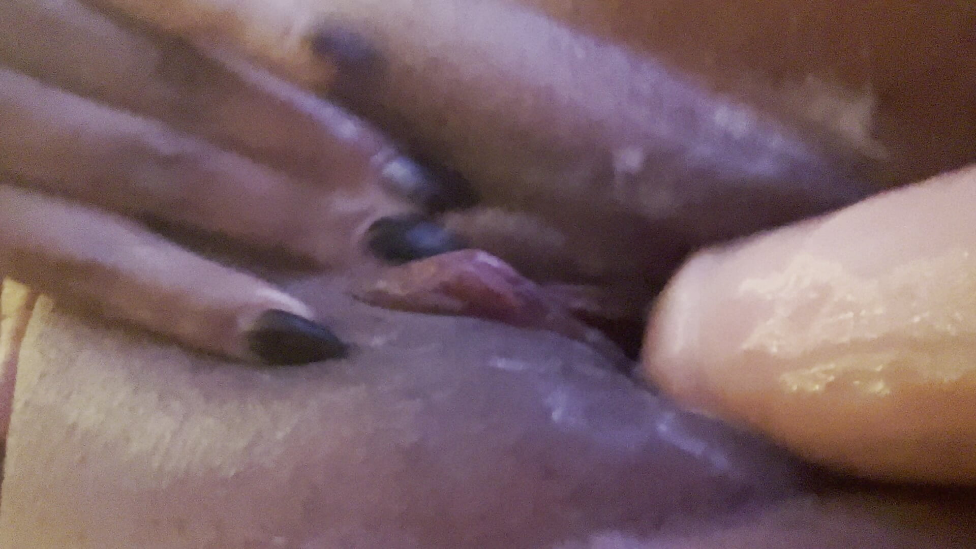 Creamy pussy with machine!!