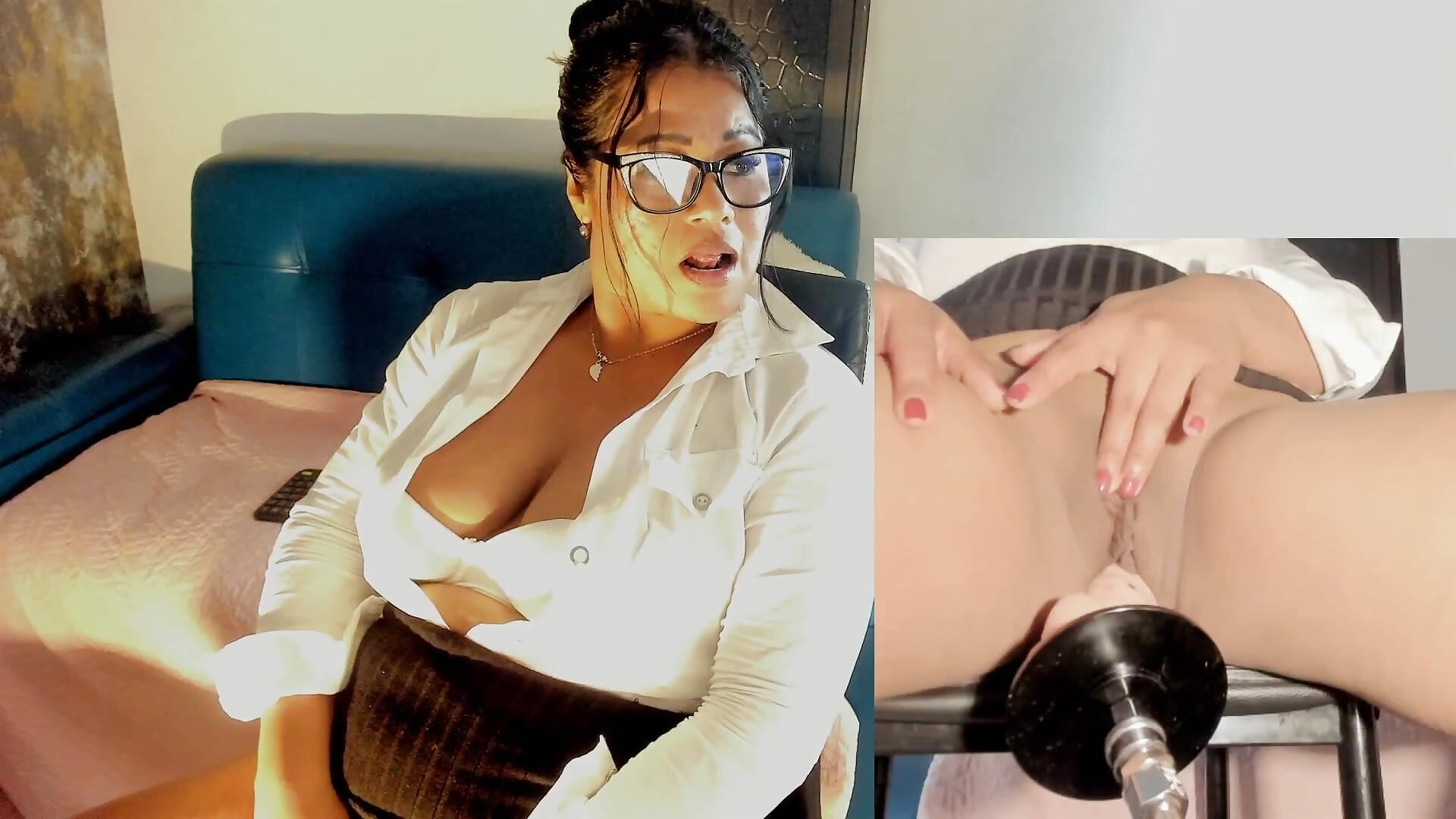 📝 Secretary Tease & Strip 🔥💼 – video modela na kameri BrendaHill_