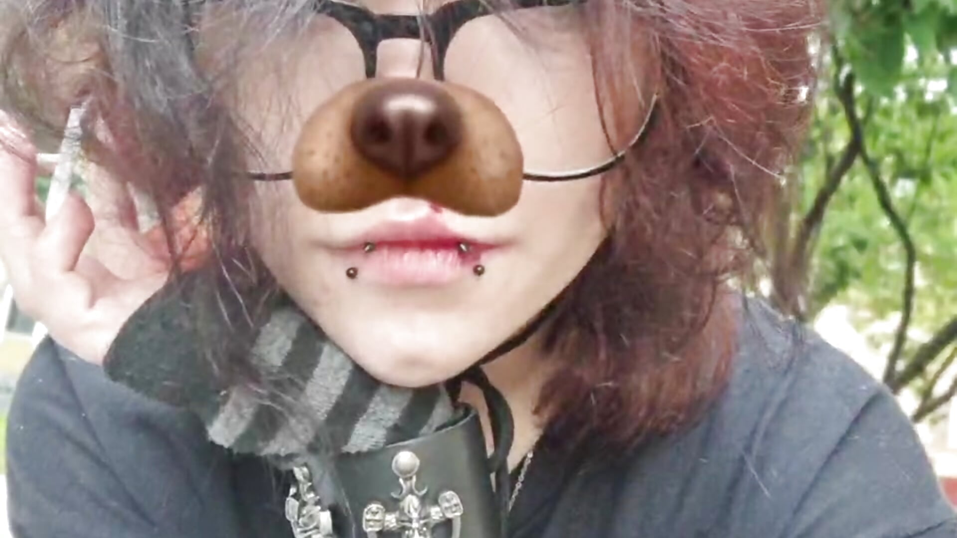 I'm out for a walk) – video modela na kameri finna_be