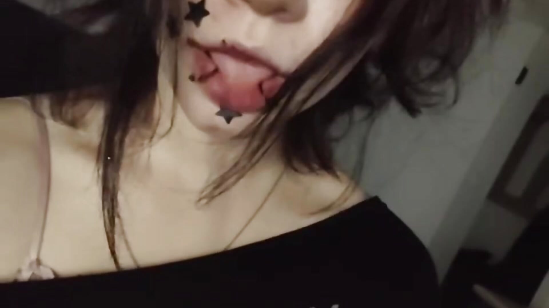 meow - video by finna_be cam model