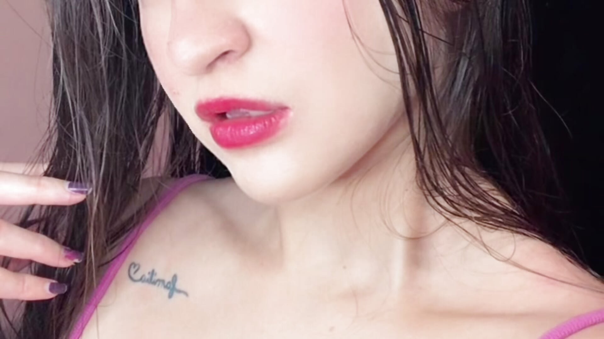 9F733C81-B5A9-4606-8C08-9623B1933211 - video van Ms_sunny cam-model