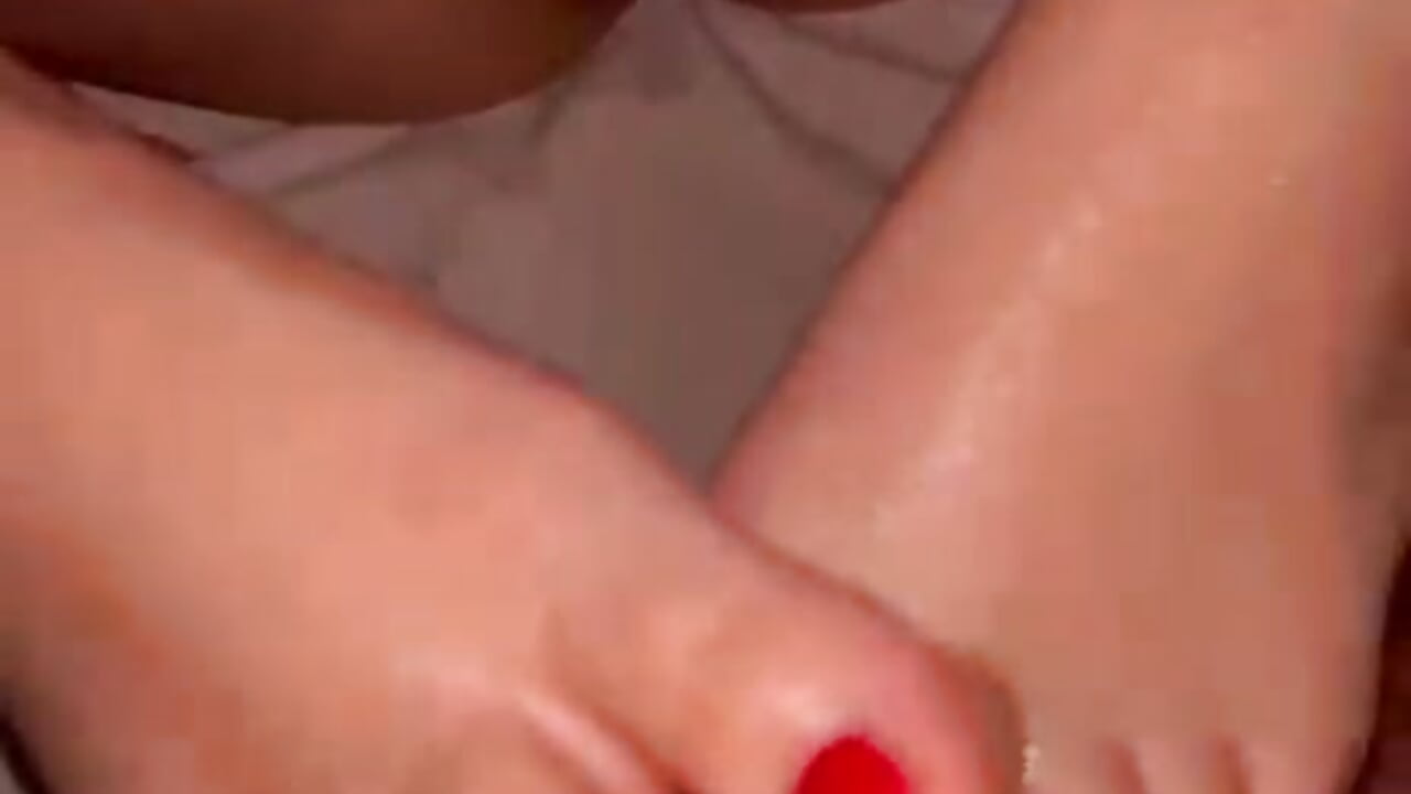 Footjob Stranger + Cumshot on Feet