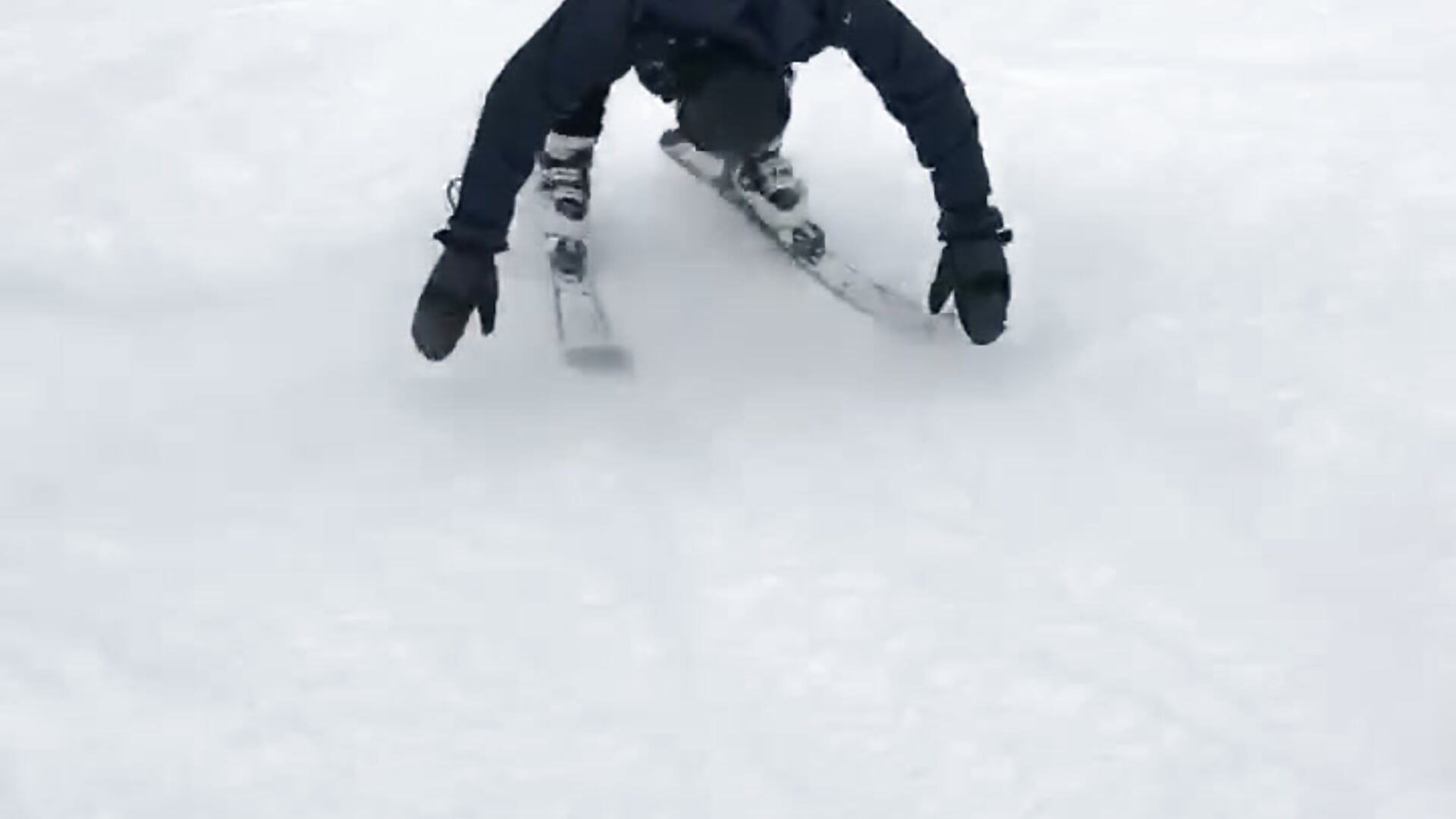 Skiing - video by UnaverageJoe cam model