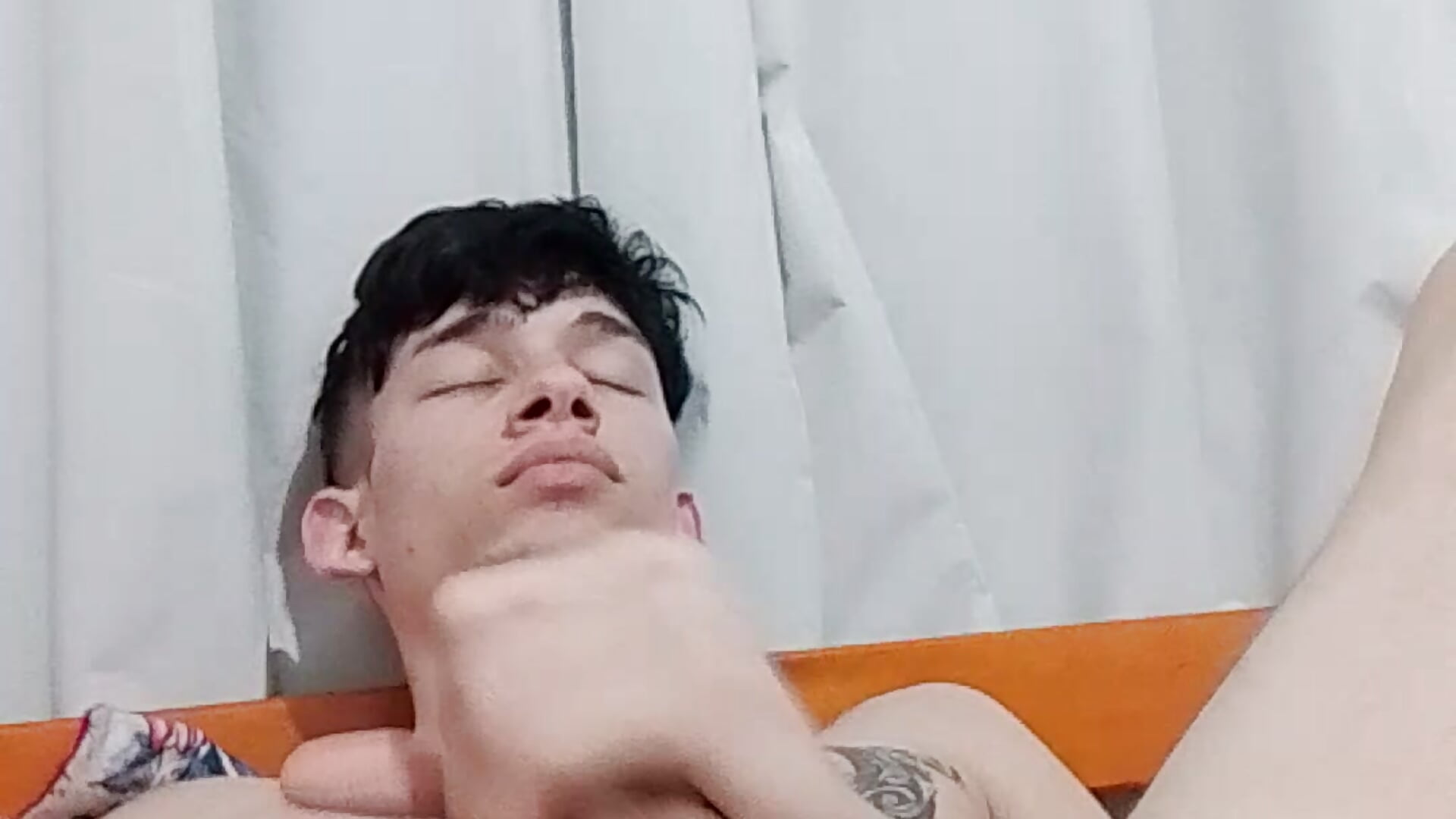 Me vine rico 😋🤤 - video by Yanxyz cam model