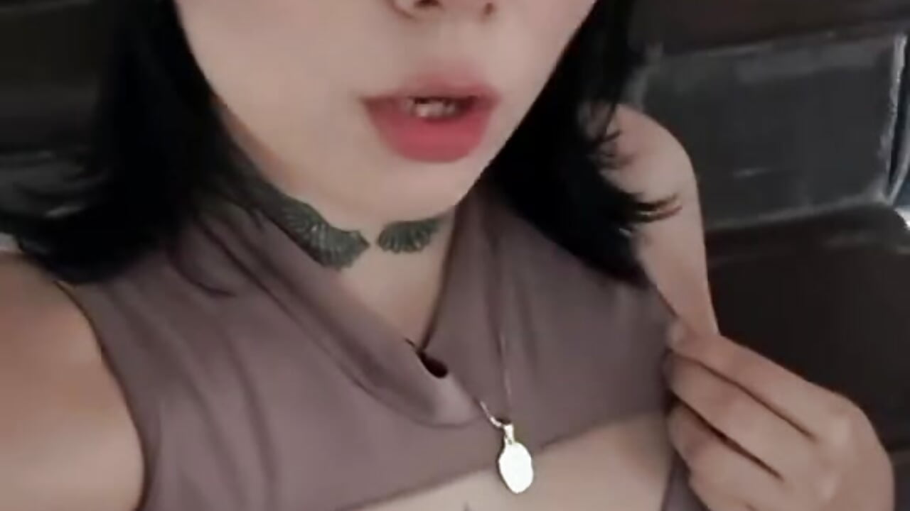 profile-intro-video-1784430037 - video by Hillary_maxi cam model