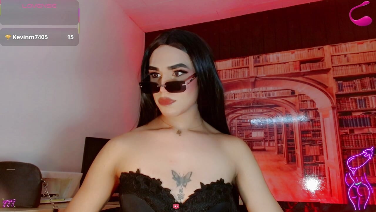 2026-08-23 01-51-27 - vídeo de Michell_luxe modelo de câmara