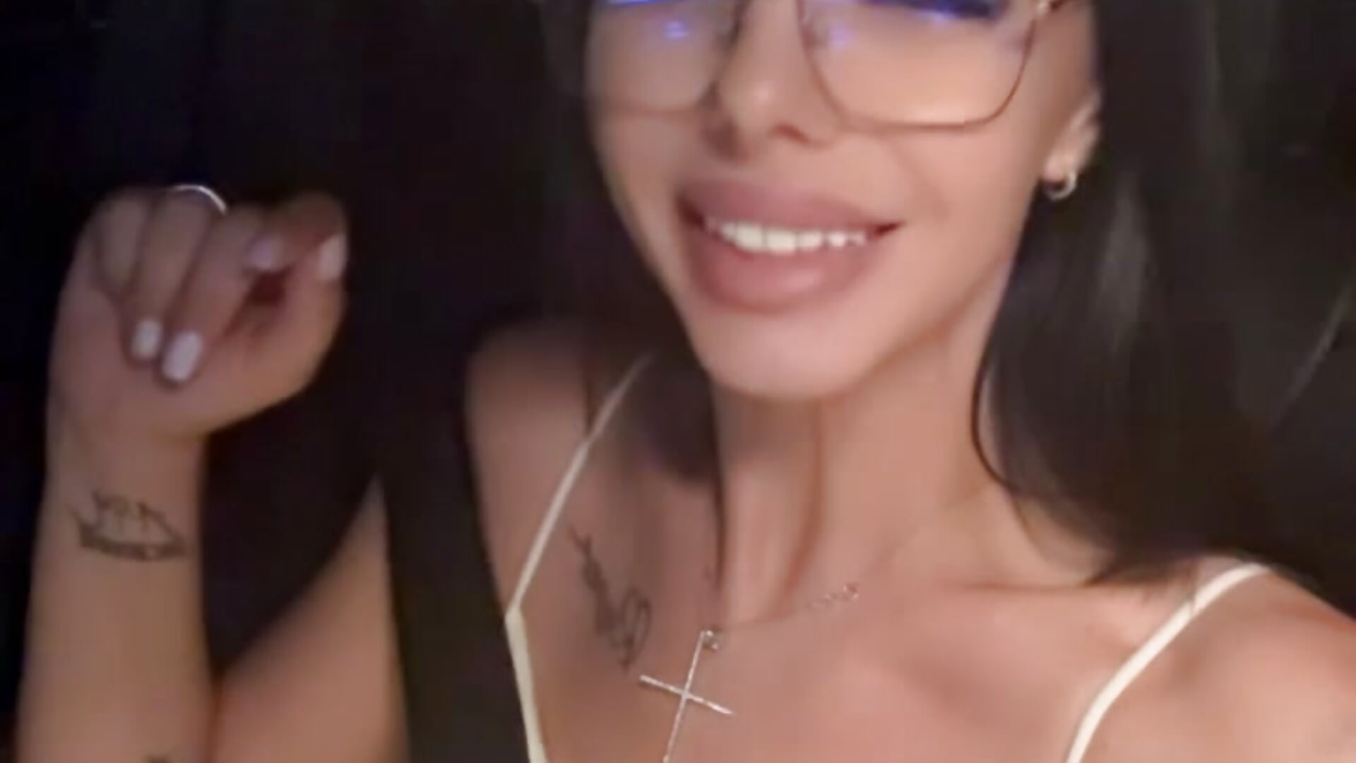 👅 - Video von ivywiksen Cam-Model