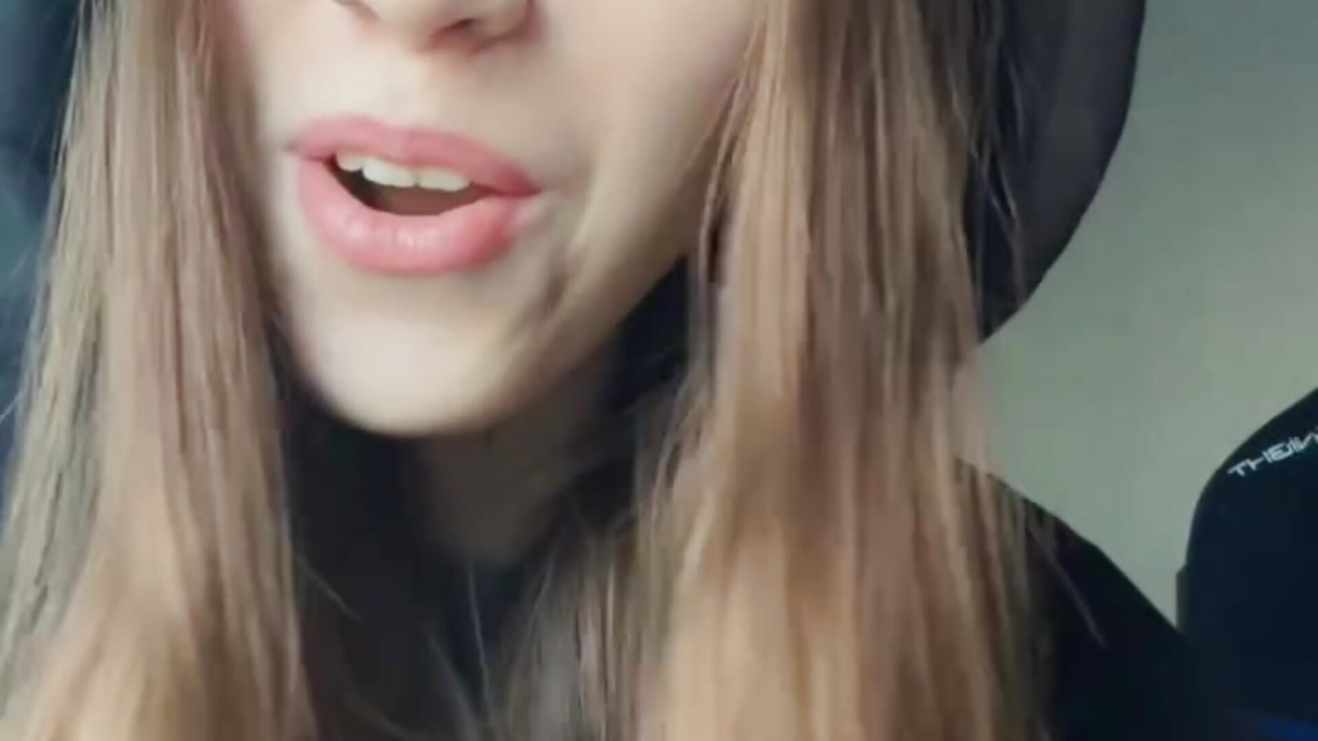 have a good day - video di Lolya_ modella di cam