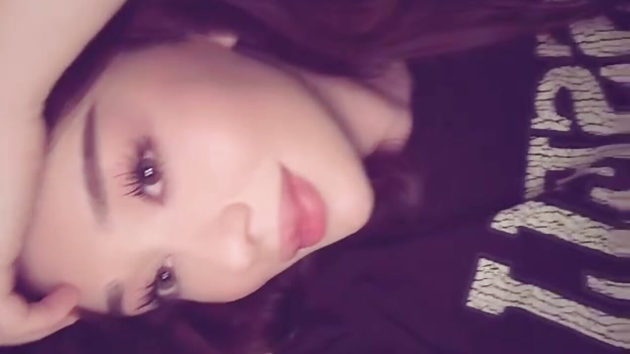 the eyes speak for themselves ^^ - βίντεο μοντέλου Mira_Blow