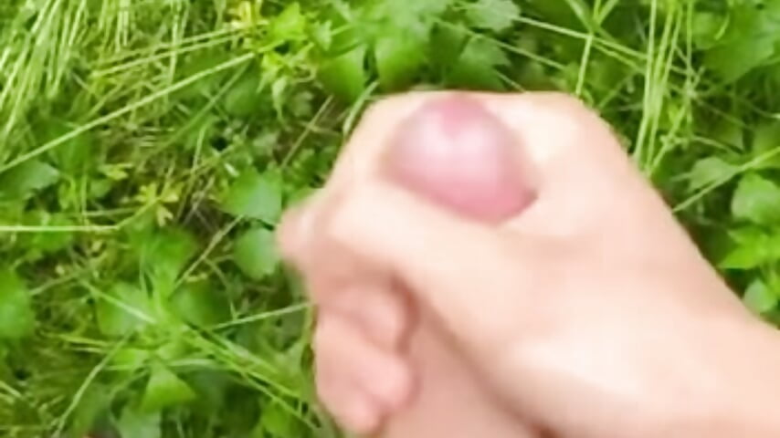 outdoor cumshot — filmik urfavtwink1, modela(-lki) na kamerkach