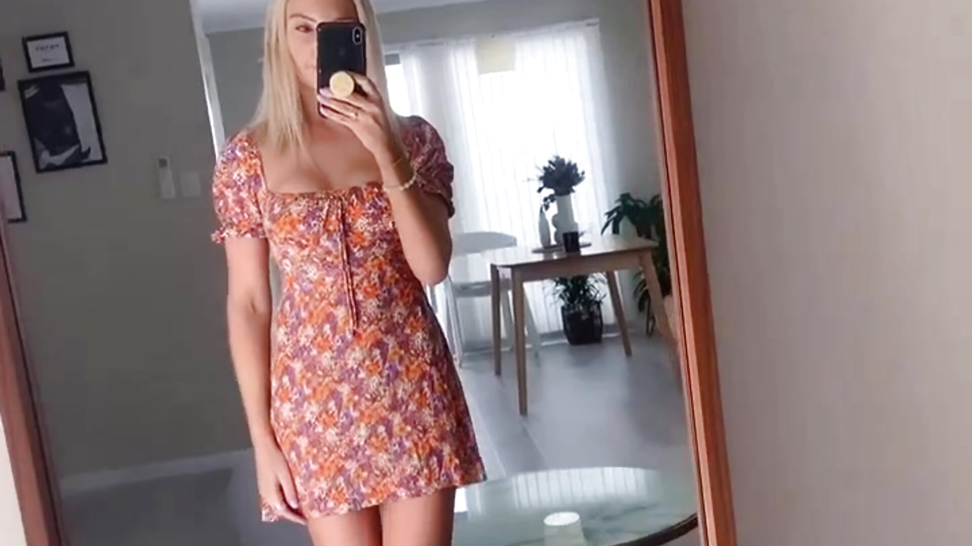 Hi