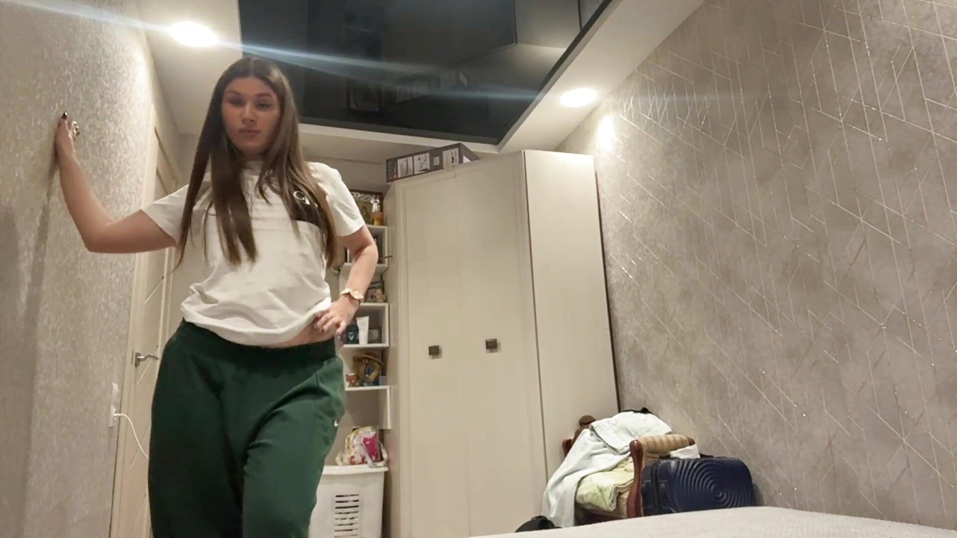 Dance With Me - video di AmmieMinish modella di cam