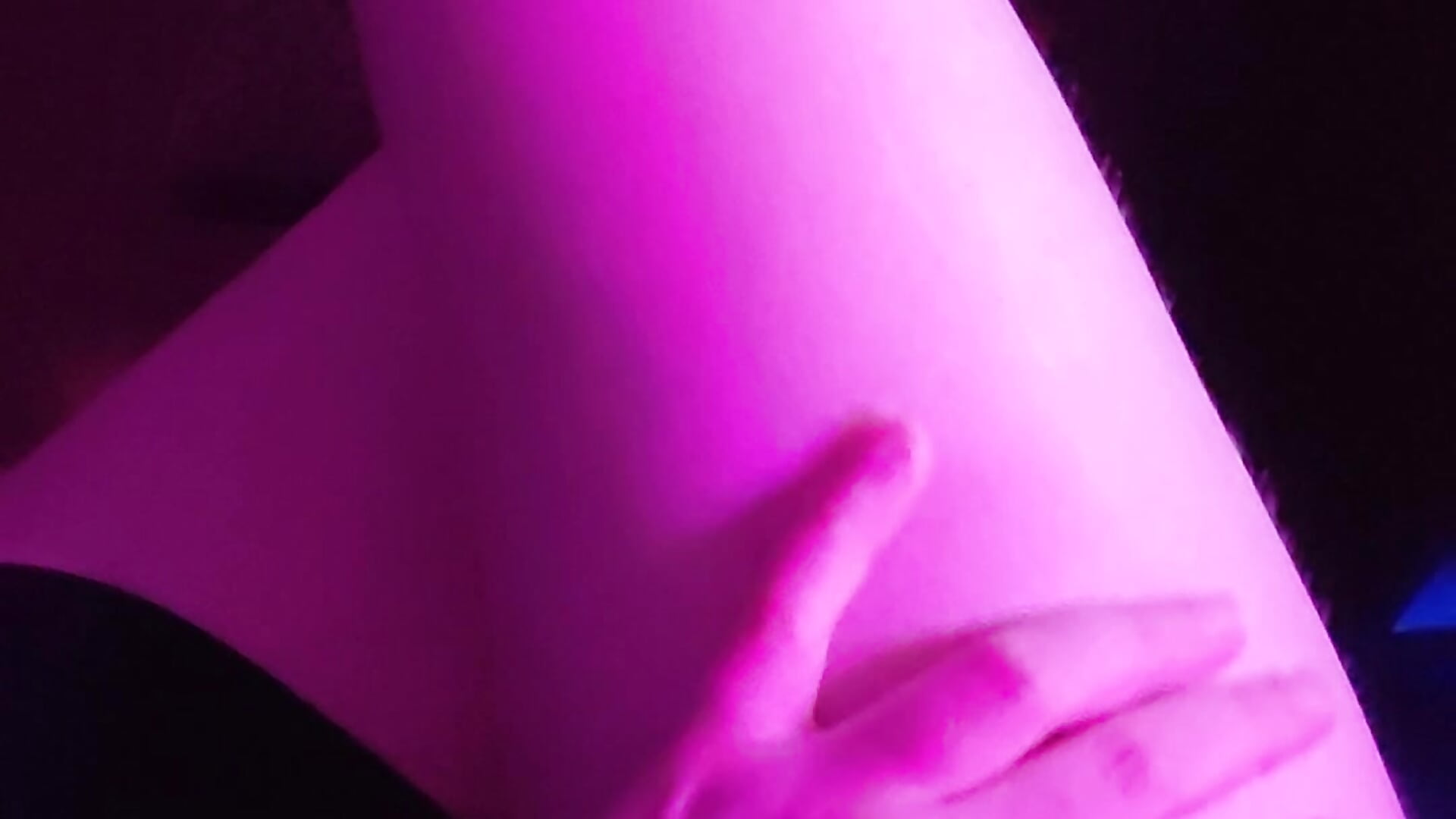Touch it - Video von Millie_Mint Cam-Model