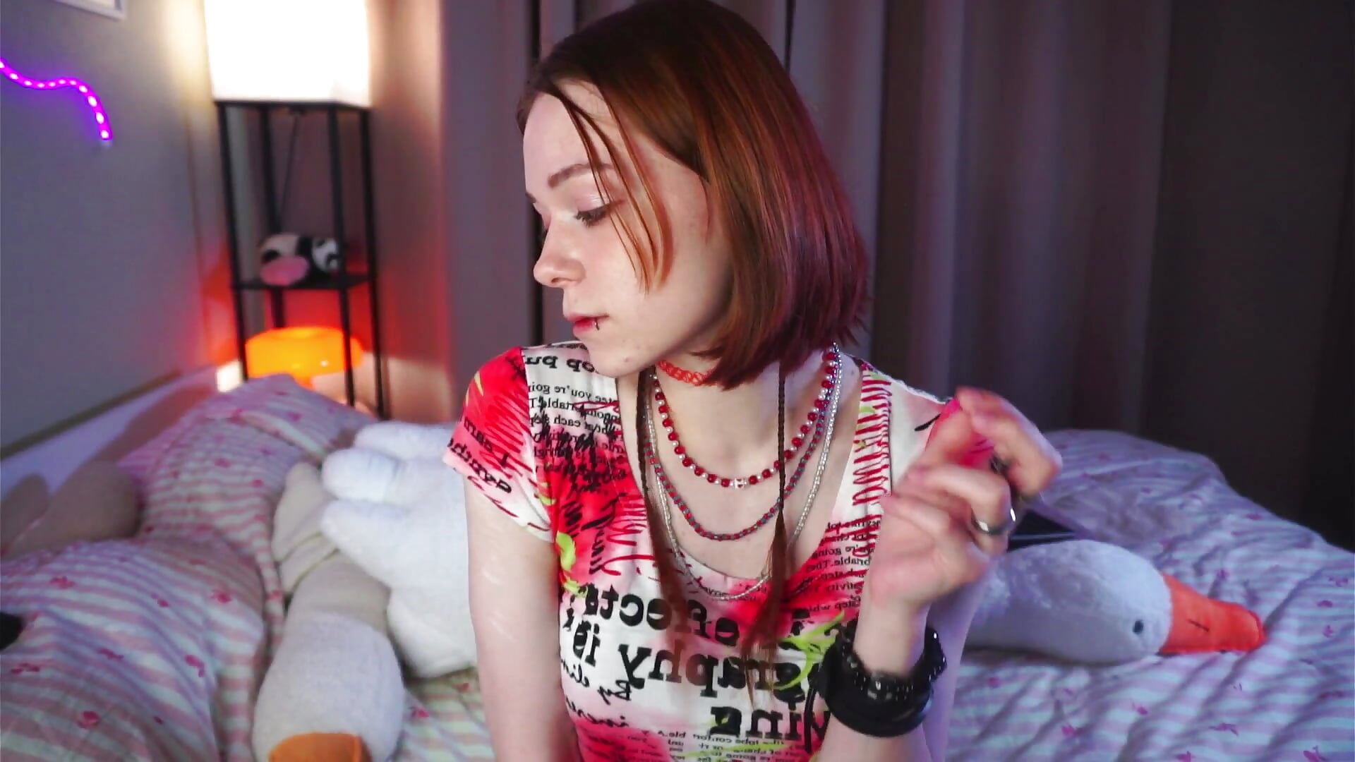 👀👀👀 - video by YaelHoughtling cam model