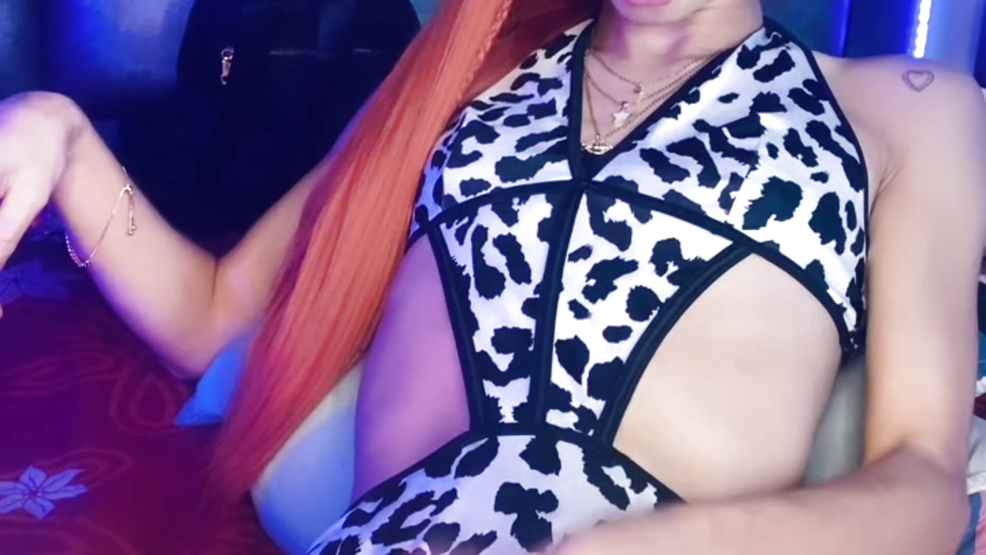 Exploding My Big Hot Load 😈💦 - video by Hazel_James1 cam model