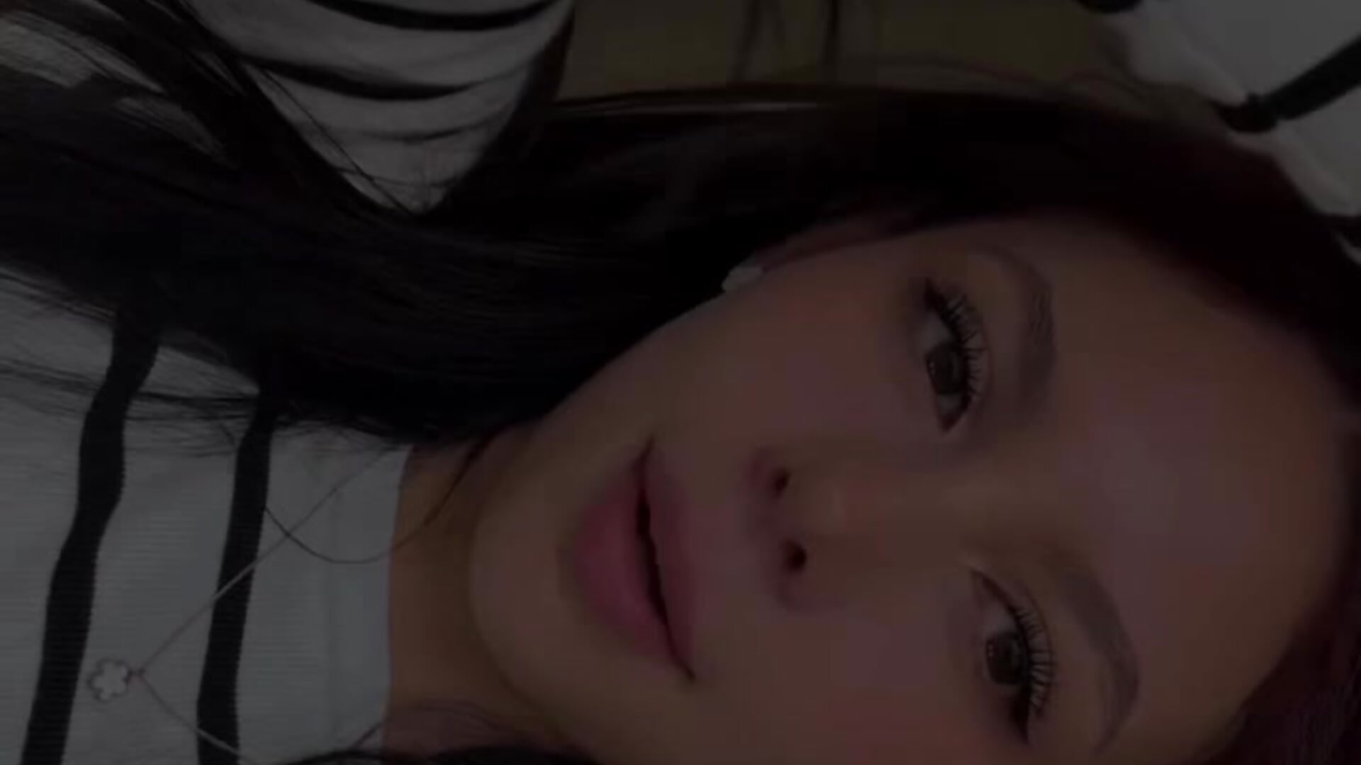 You like my eyes 👀🥵 - video av Bonniepark_ cam model