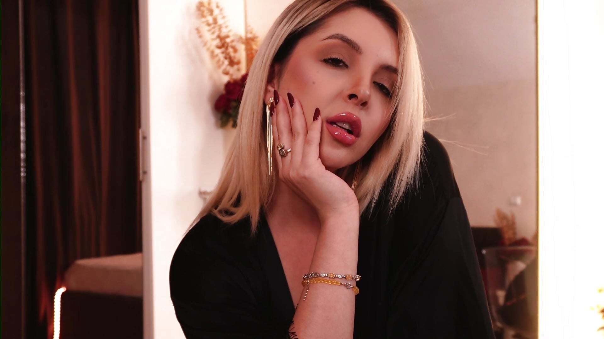 Close up tease ✨ - video oleh VictoriaDaeva kamera model