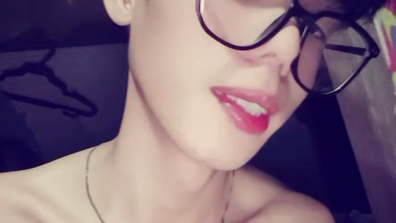 1000051886 - Vídeo de hottie_spicy69, modelo de vídeos