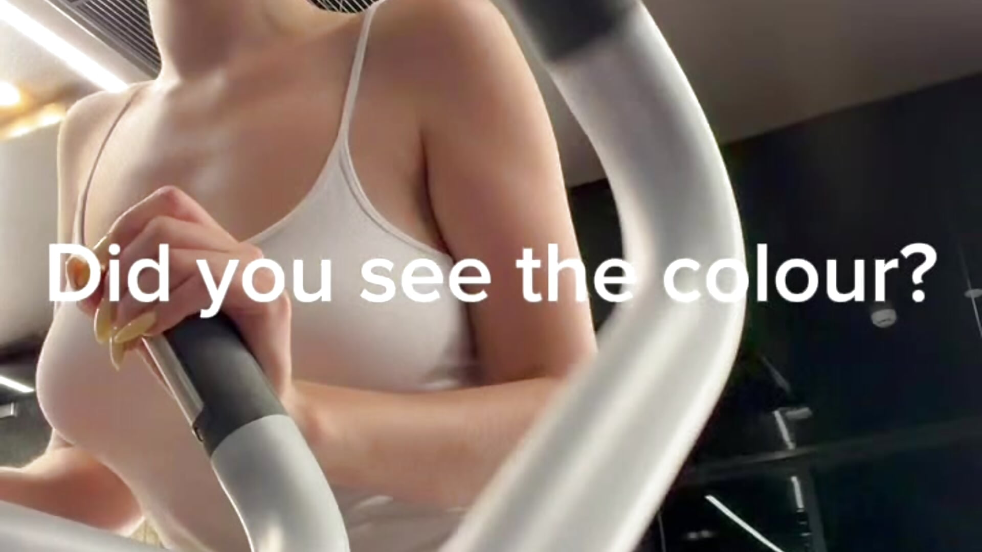 Did you the the colour ? - clip cu PollyDolly model videochat